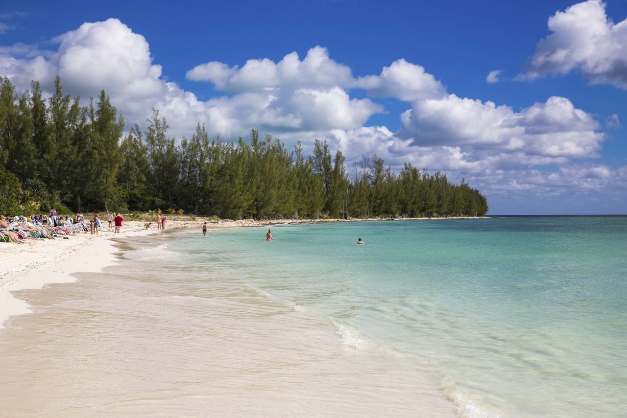Freeport Bahamy Karibske More Nejlepsi Destinace Pro Plavbu Lodi Plavby Lodi Po Celem Svete Pt Tours