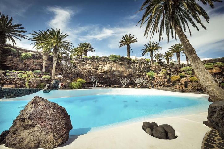 Lanzarote - Umělá laguna v areálu Jameos del Agua