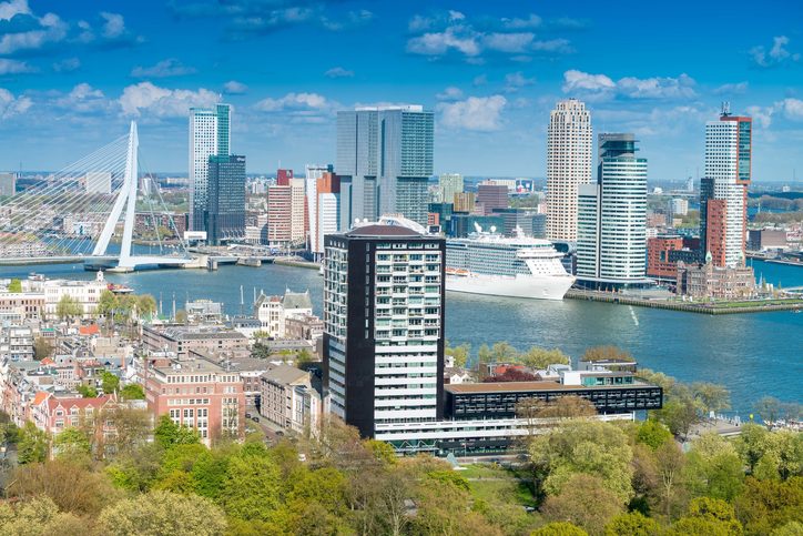 Přehled města Rotterdam z věže Euromast, Nizozemsko