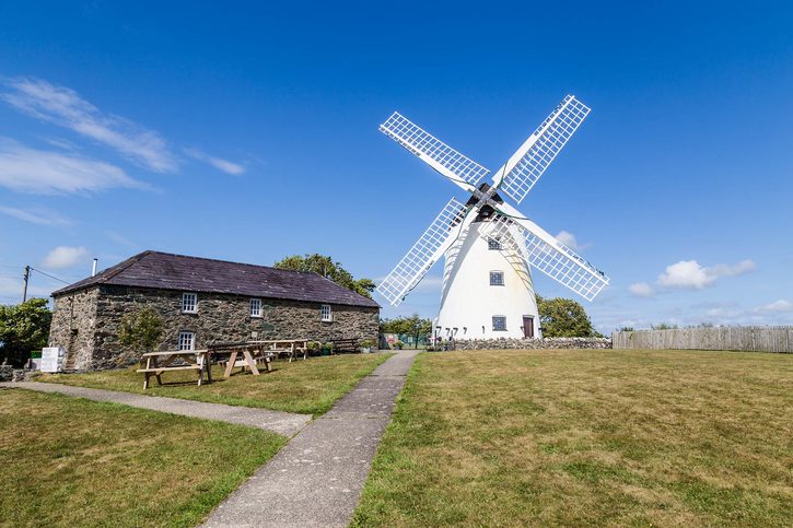 Větrný mlýn v Holyheadu, Wales