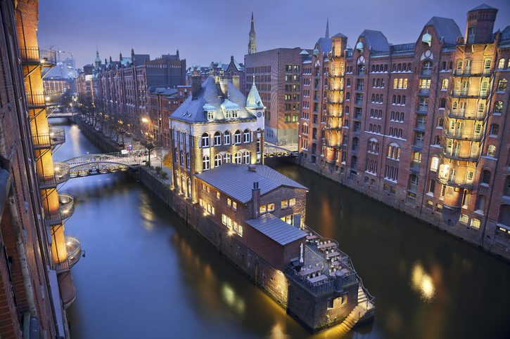 Pohled na Speicherstadt v Hamburku, Německo