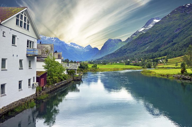 Letní krajina v Oldenu, Norsko