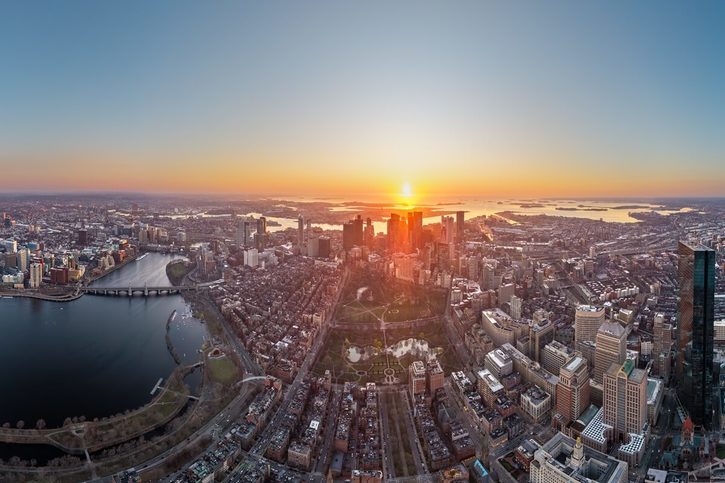 Boston - Panoramatický letecký pohled na bostonské panorama.
