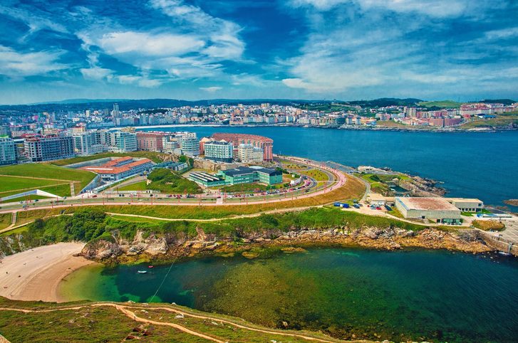 Panoramatický pohled na město La Coruna, Španělsko Panoramatický pohled na město La Coruna, Španělsko