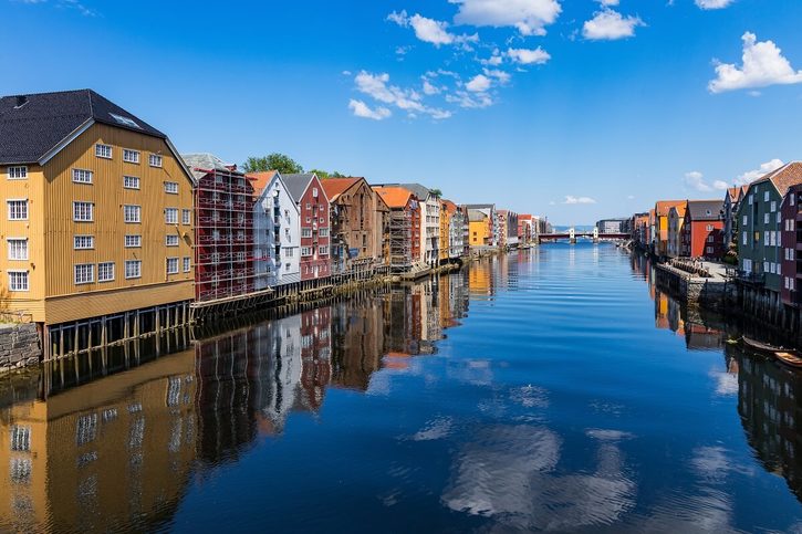Trondheim - Historická čtvrť Bakklandet