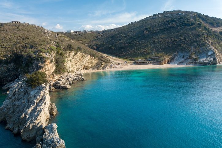 Saranda - Pláž zrcadel (Plazhi i Pasqyrave) 