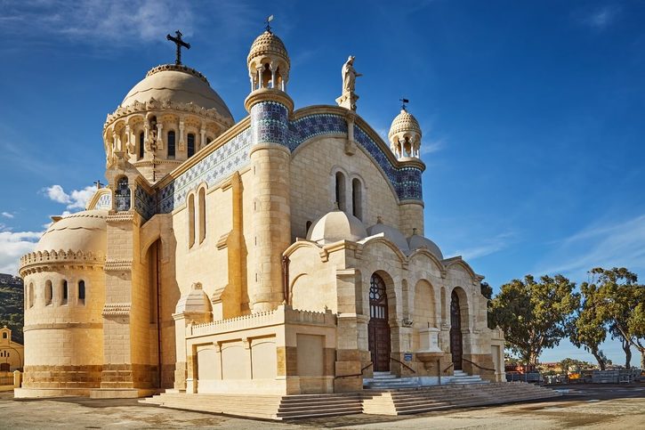 Alžír - Bazilika Panny Marie Africké (Notre Dame d'Afrique)
