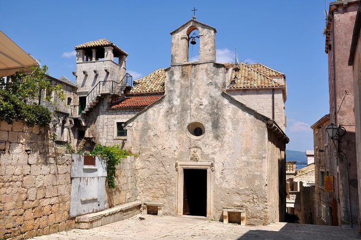 Korčula - Historické budovy na ostrově Korčula