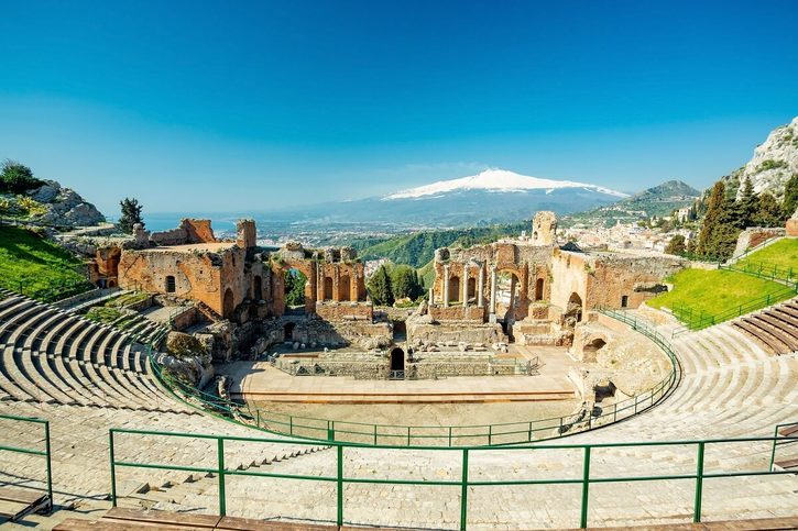 Taormina - Amfiteátr ve městě Taormina