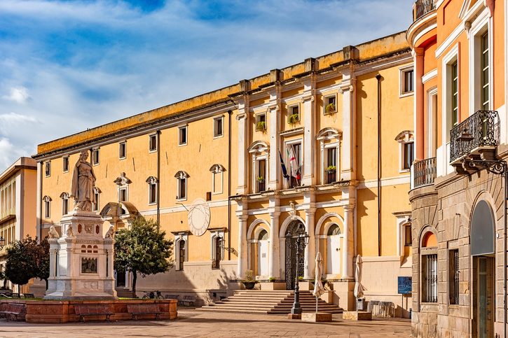 Oristano - Socha Eleonory z Arbore