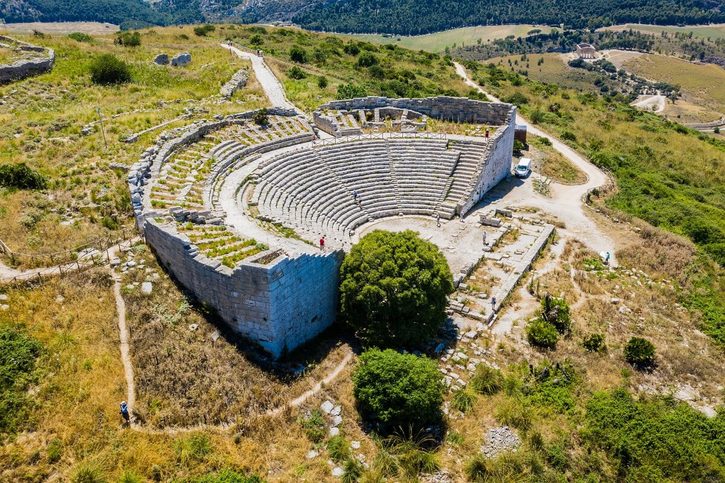 Trapani - Řecké divadlo v Segestě (Teatro Greco di Segesta) 