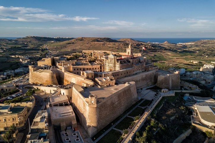 Gozo - Středověká pevnost ve městě Victoria.