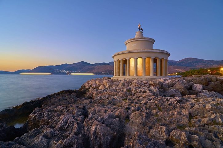 Argostoli - Maják svatého Theodora v Argostoli (Saint Theodore Lighthouse) 
