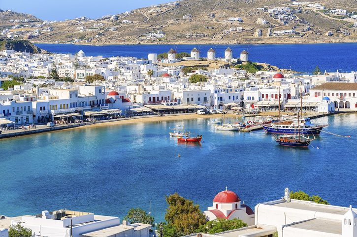 Mykonos - Pohled na přístavní město Mykonos, Řecko