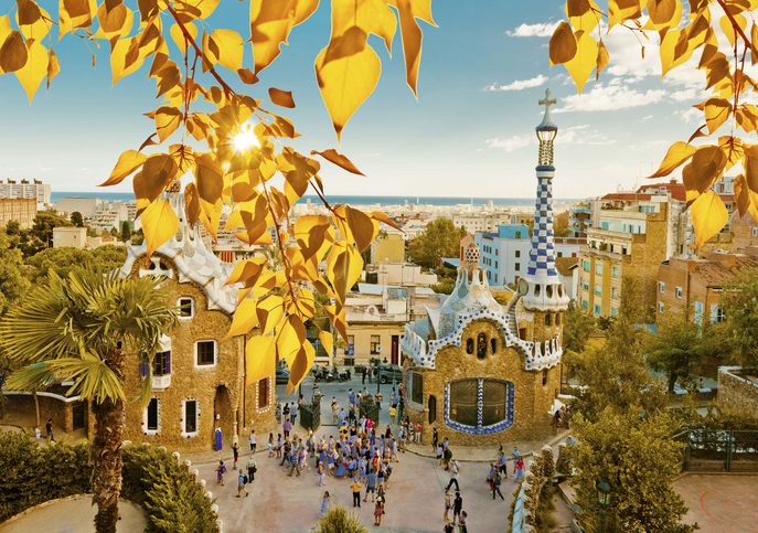 Park Guell od architekta Antoniho Gaudího v Barceloně, Španělsko