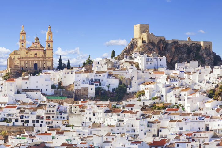 Město Olvera - považováno za bránu bílých měst v provincii Cádiz