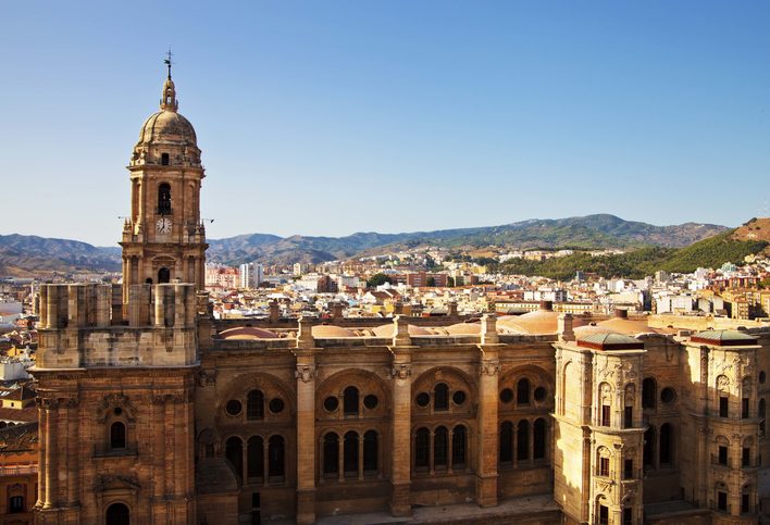 Katedrála Málaga je římskokatolický kostel ve městě Málaga v Andalusii v jižním Španělsku. Je v renesanční architektonické tradici. Malaga, Španělsko