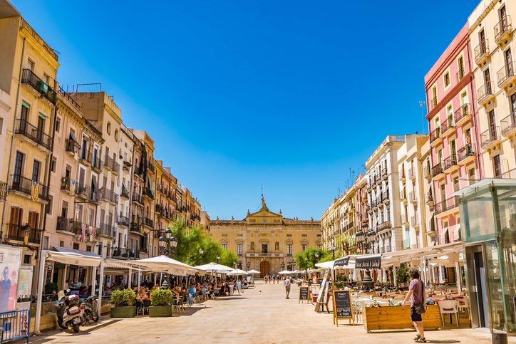 Placa de la font ve španělské Tarragoně. Tarragona je přístavní město ležící v severovýchodním Španělsku na Costa Daurada u Středozemního moře