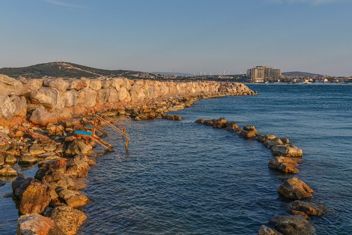 Çeşme - Yıldızburnu - horké prameny v přístavu Ilica.