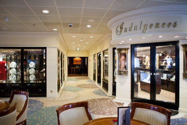 Obchod - Azamara Journey