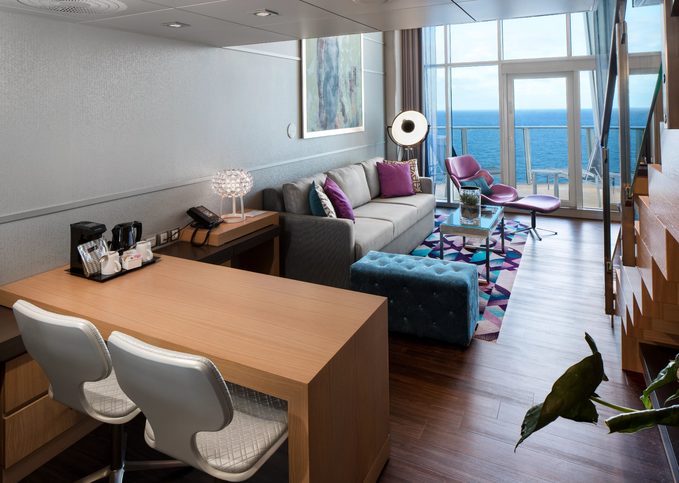 Dvoupatrové Apartmá Crown Suite, obývací část - Harmony of the Seas