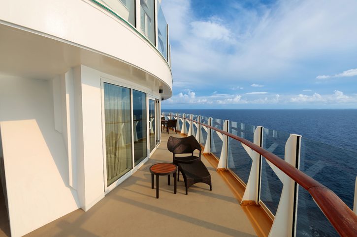 Prostorné apartmá s výhledem na Vodní divadlo, balkon - Oasis of the Seas
