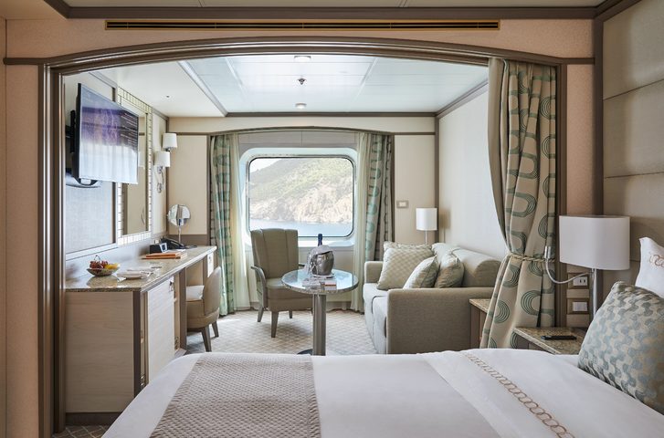 Vista Suite - Silver Shadow