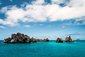 Čertova koruna, jedno z nejlepších míst pro šnorchlování na Galapágských ostrovech. Ostrov Floreana, Galapágy, Ekvádor