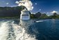 Odplutí výletní lodě z Moorei, Francouzská Polynésie