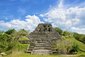 50 km severně od Belize City naleznete ruiny bývalého mayského města Altun Ha. Mezi největší atrakce patří pyramidovitý chrám vysoký 16 m či Chrám masek.