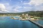 Pohled na přístavní město Ocho Rios, Jamajka
