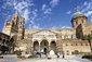 Katedrála Nanebevzetí Panny Marie - je římskokatolická katedrála arcidiecéze palermské v sicilské církevní oblasti. Nachází se v blízkosti Normanského paláce. Jádro současné budovy bylo postaveno v letech 1184 až 1185 v normansko-arabském stylu a během staletí katedrála prošla několika přestavbami, Palermo, Sicílie