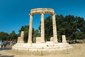 Vyvýšené starobylé sloupy a překlady v Olympii, Katakolon, Řecko