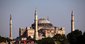 Pohled na historickou mešitu Sultanahmet (Modrá mešita), Istanbul, Turecko