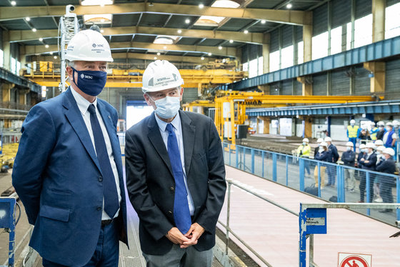 Pierfrancesco Vago na obřadě prvního řezání oceli - MSC Euribia