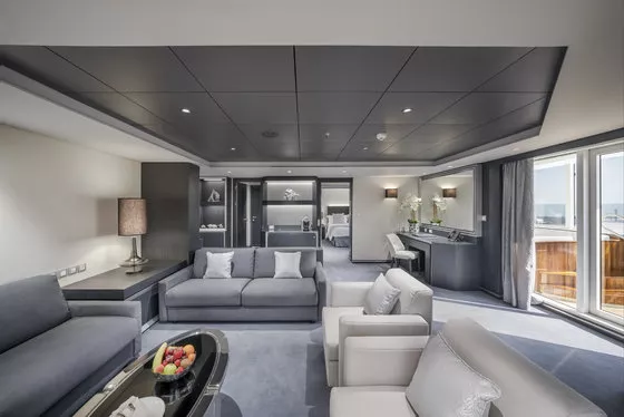 Rodinné apartmá Yacht Club Executive (YCT), obývací část - MSC Euribia