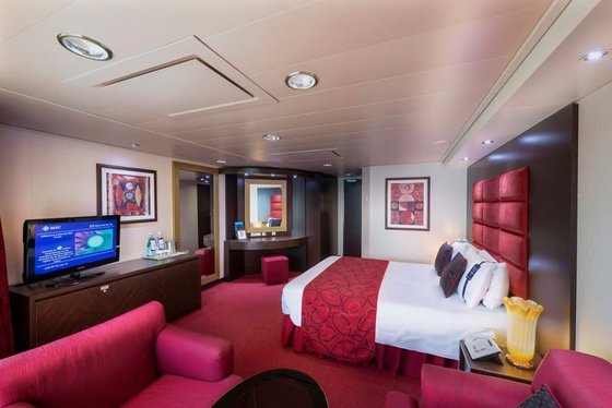 Apartmá Premium Suite Aurea s oknem s panoramatickým výhledem (SLS) - MSC Fantasia