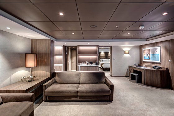 Apartmá MSC Yacht Club Royal Suite (YC3), obývací část - MSC Meraviglia