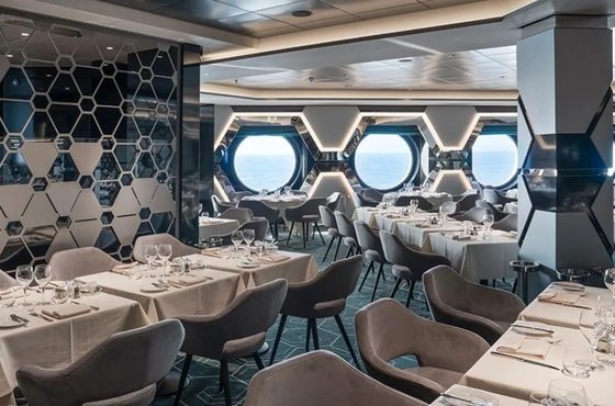Hexagon Restaurant - MSC World Asia
