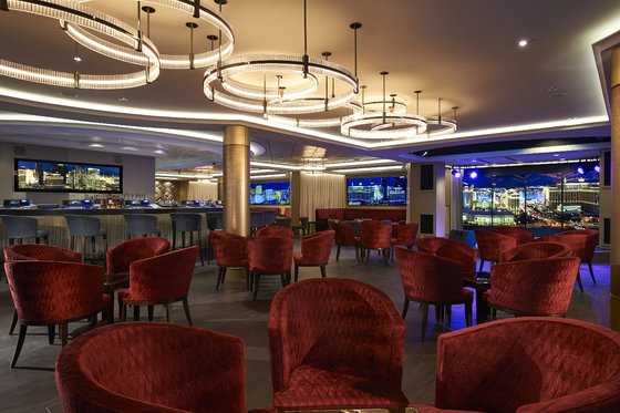 Skyline Bar - Norwegian Escape