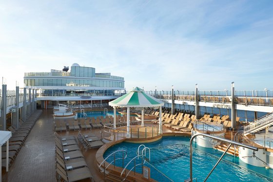 ncl_Jade_PoolDeck_0049