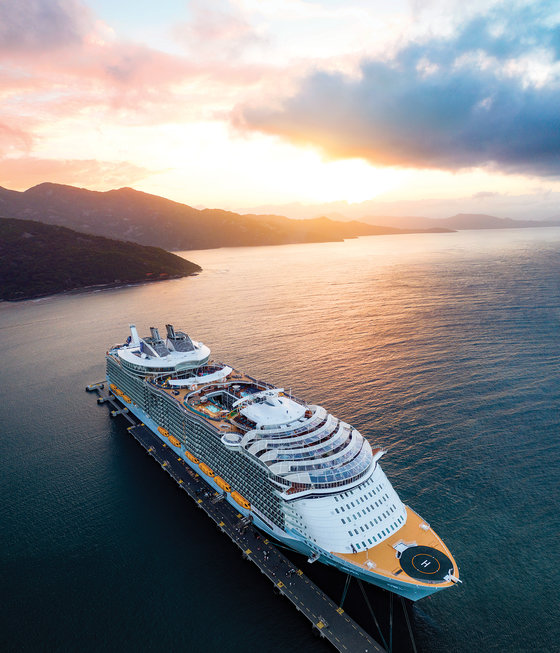 Harmony of the seas - RCI_HM_Eastern_Caribbean_Dec2018_Content_Creator_NicMorley_Drone_072_RET_CMYK