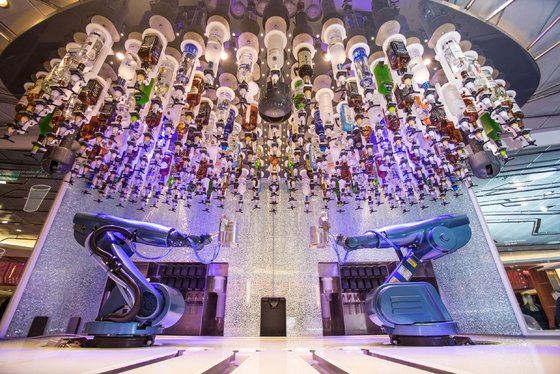 Bionic Bar - Quantum of the Seas