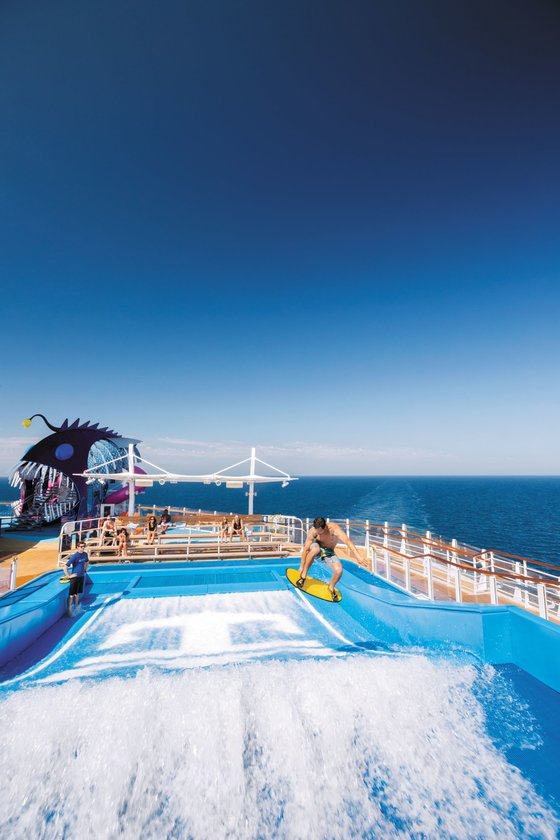 z-symphony of the seas flow rider